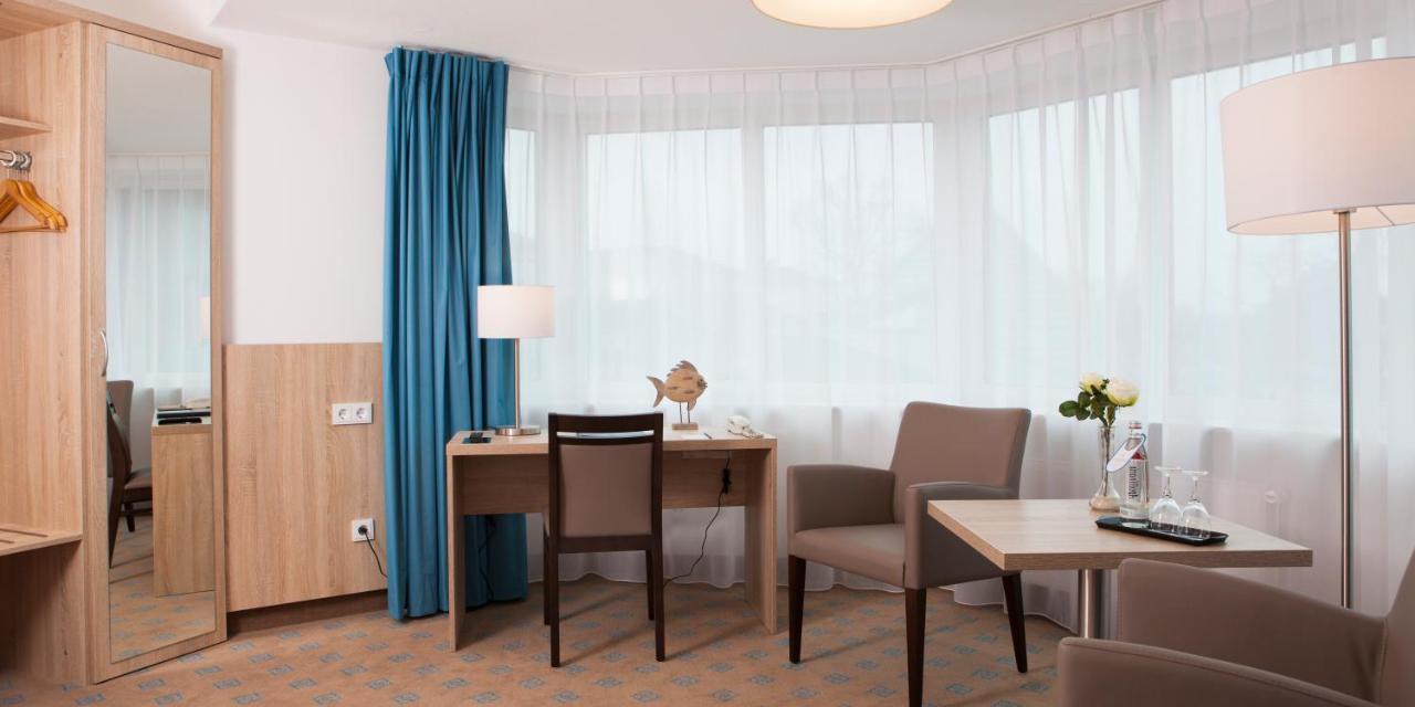 Hotel Frisia Leer Exterior photo